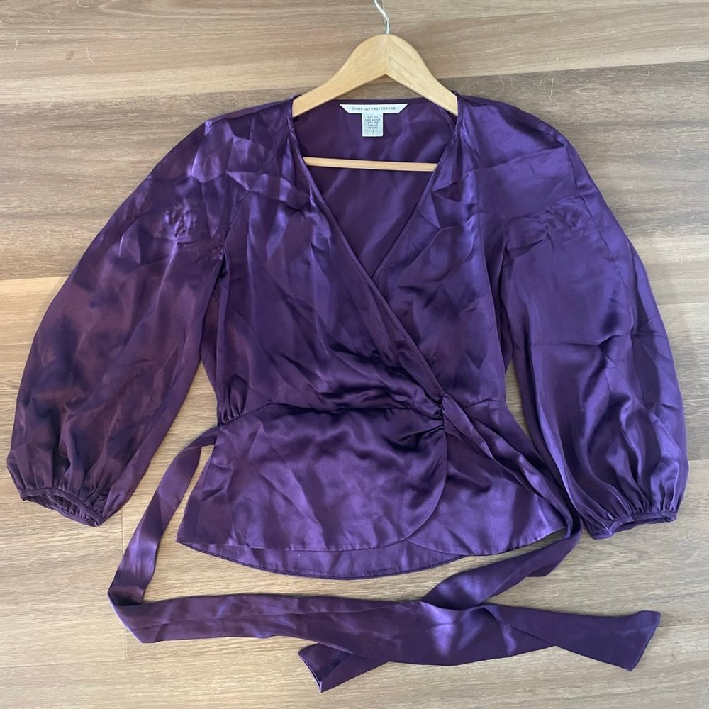 Diane Von Furstenberg Purple Silk Wrap Top Size 4